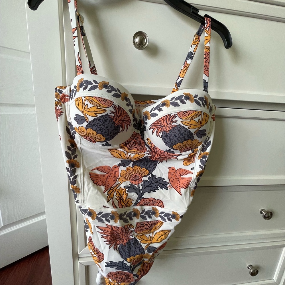 EUC  Burch Lipsi Enchanted Vine Orange. Gorgeous swimsuit!!